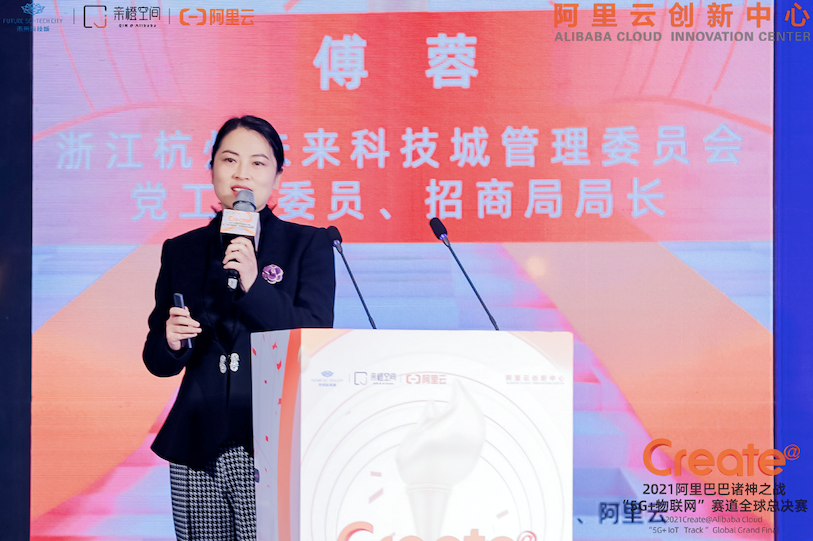 超六成主动权益类基金实现年内浮盈 科技赛道产品业绩表现亮眼