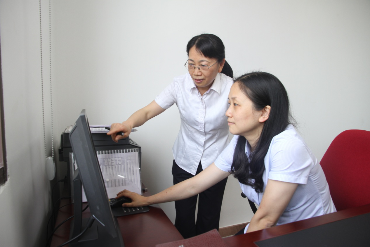 启东农商银行：温暖当夏 金融服务正当时