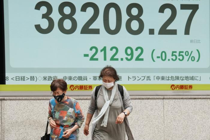 东京股市继续下跌