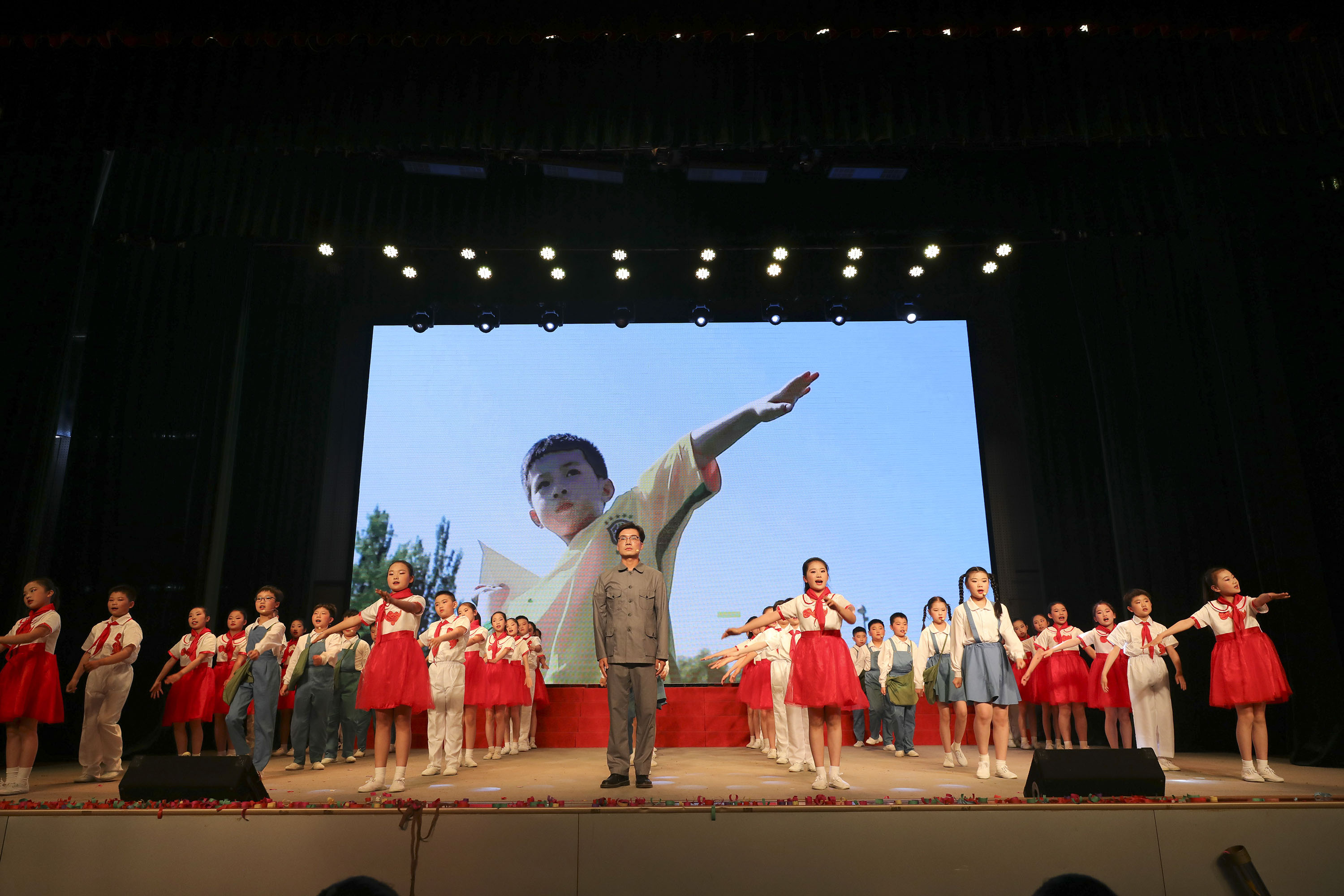 总书记关心的民生实事｜15分钟“圈”出美好生活