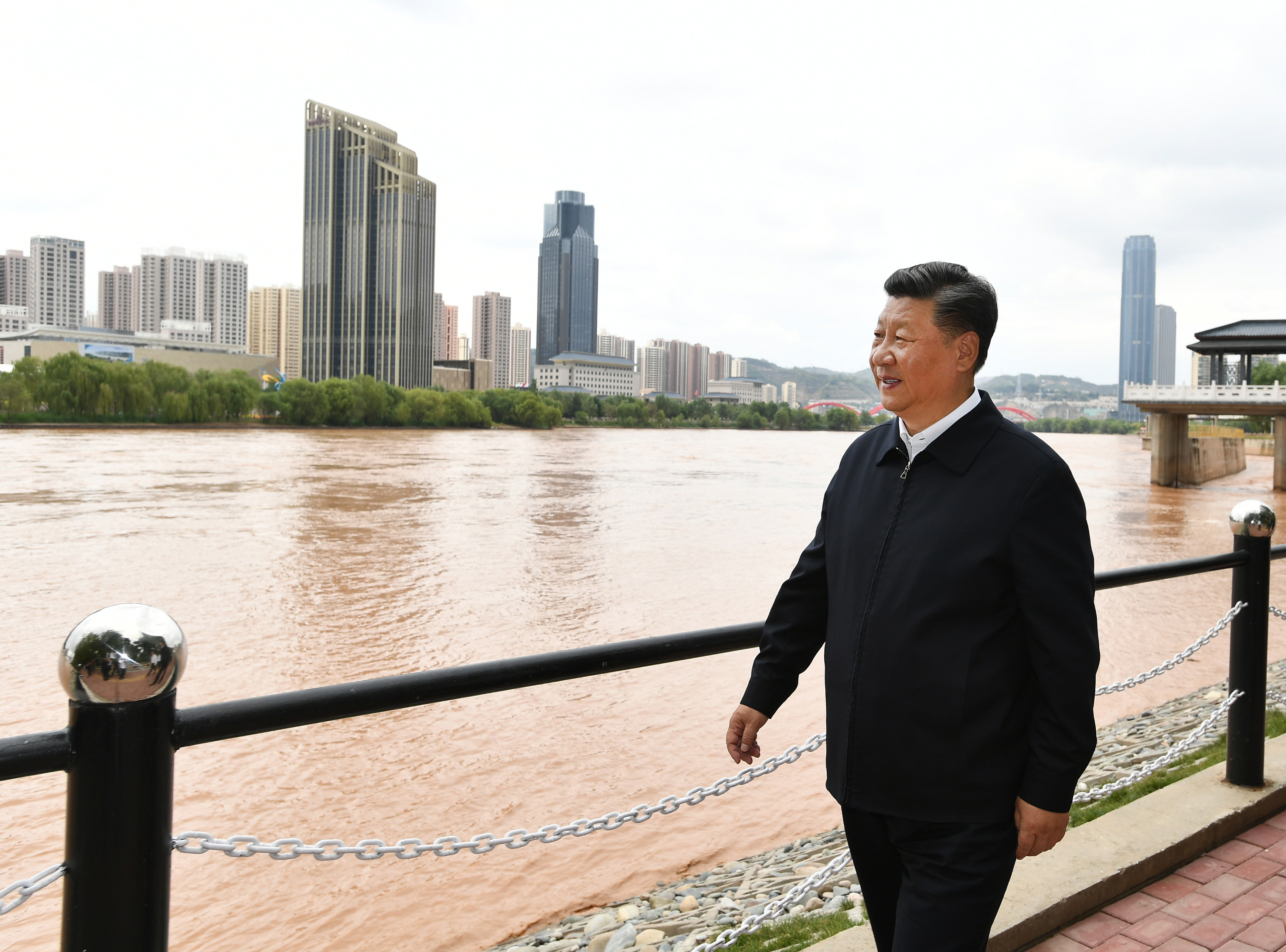 近镜头·习近平的文化足迹 | “增强文化自信、化风育人，助推经济社会发展”