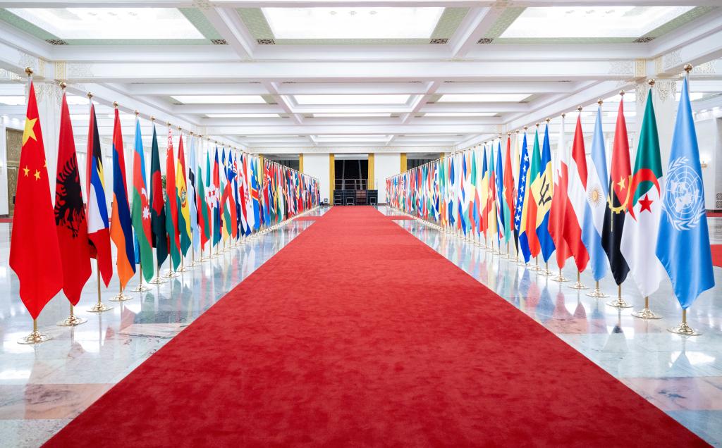 外交部：愿继续同各方一道，推动高质量共建“一带一路”走深走实