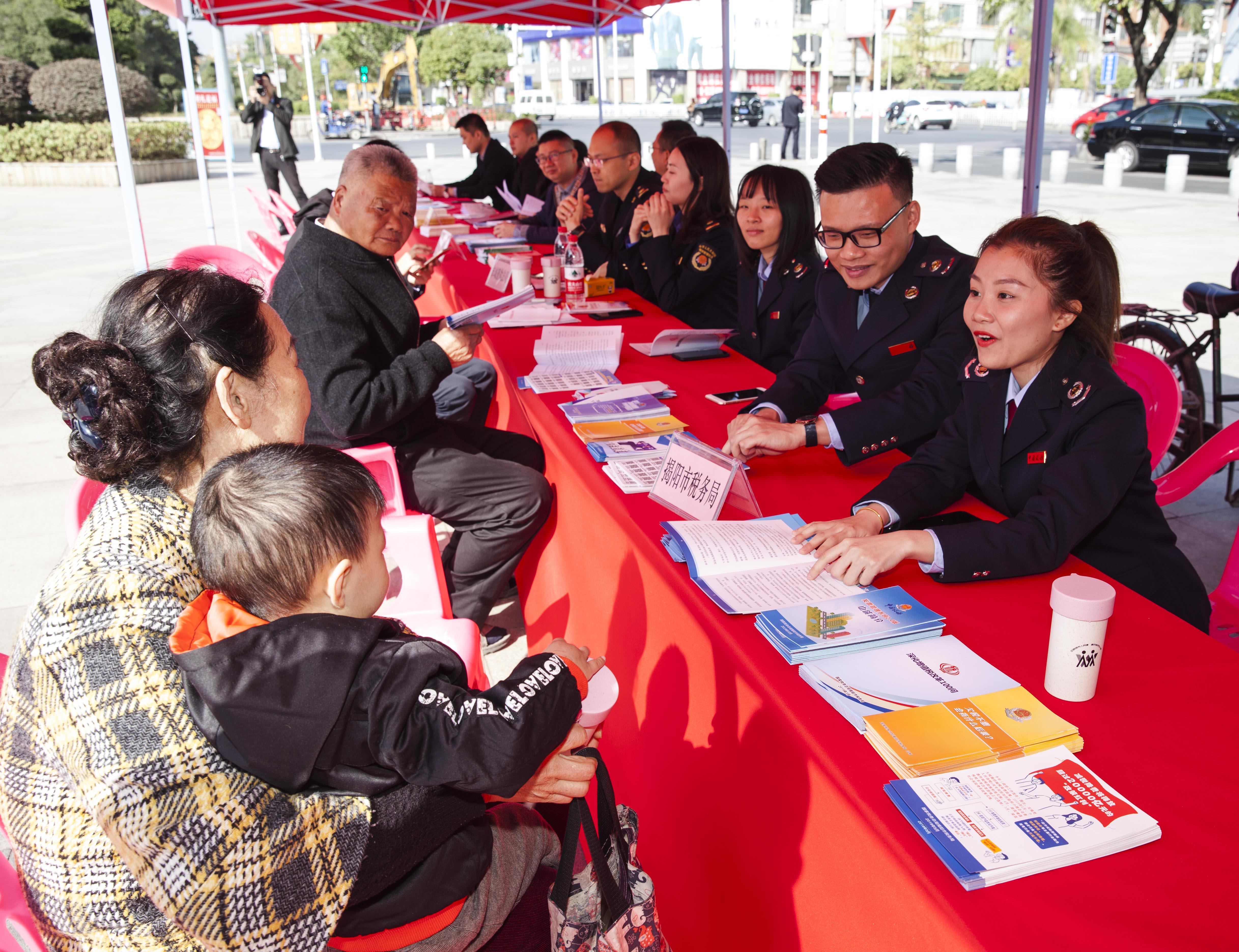 税务部门首次披露“新三样”领域2起偷骗税案件