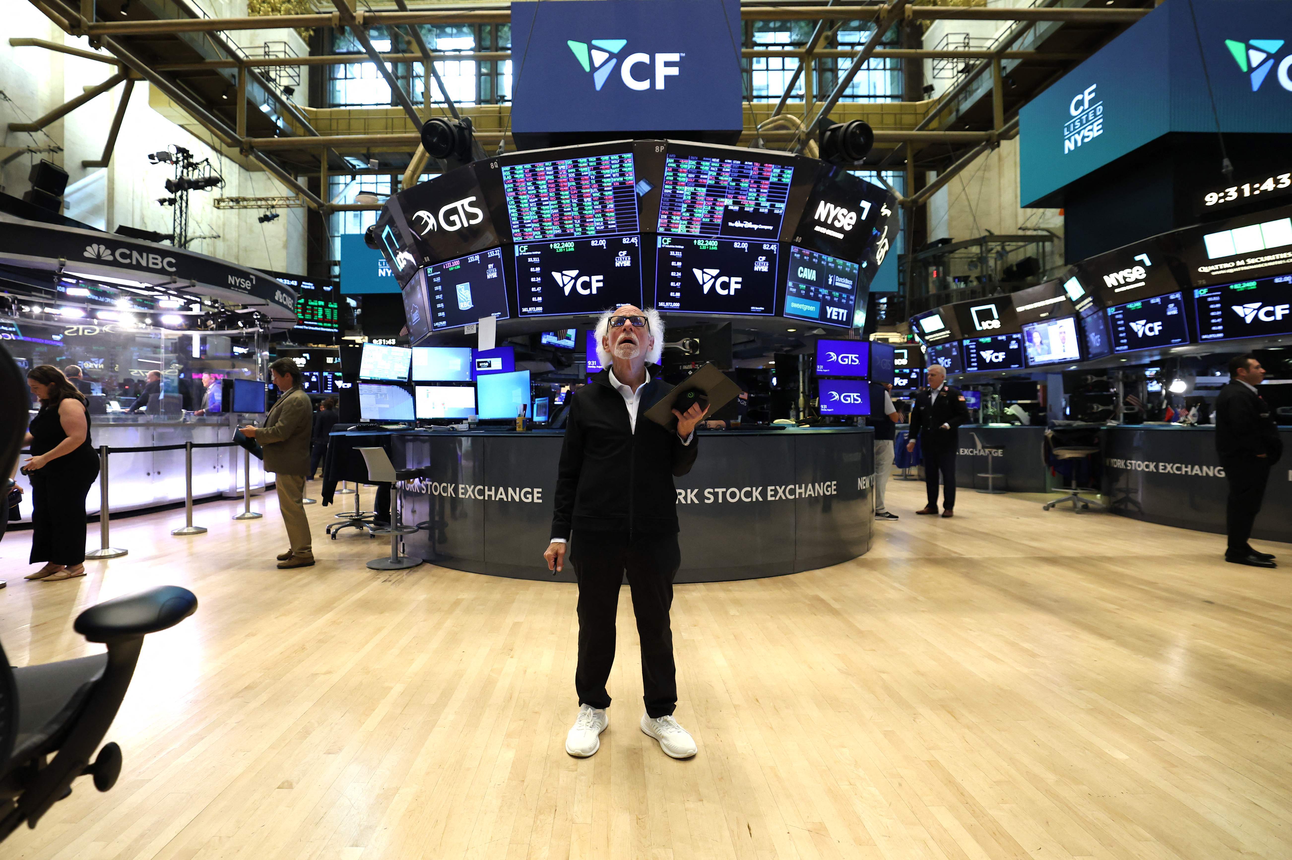 纽约股市三大股指22日上涨