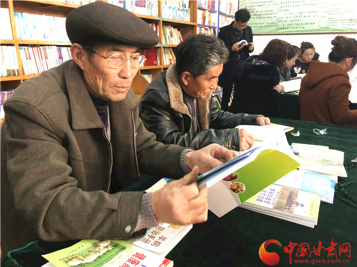 记者手记：听！那势不可挡的历史强音