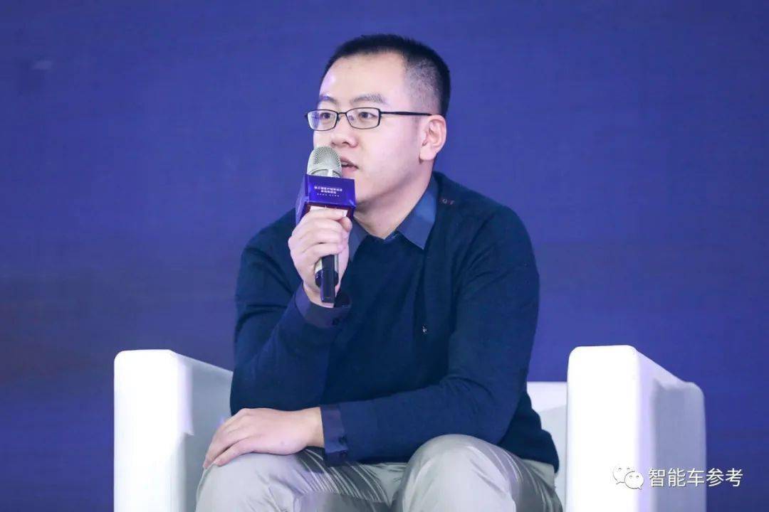 公募秋季投资策略会密集召开 明星基金经理普遍看好科技、医药等赛道