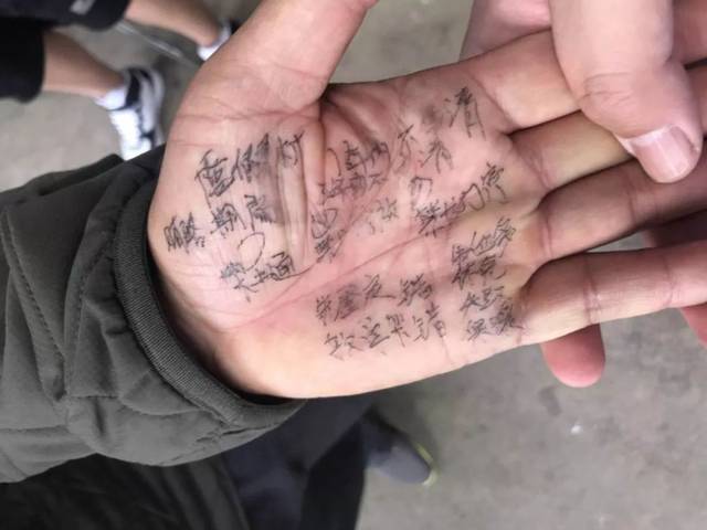 以假充真、销售过期食品……这些案例警示切勿在校园餐上动歪脑筋