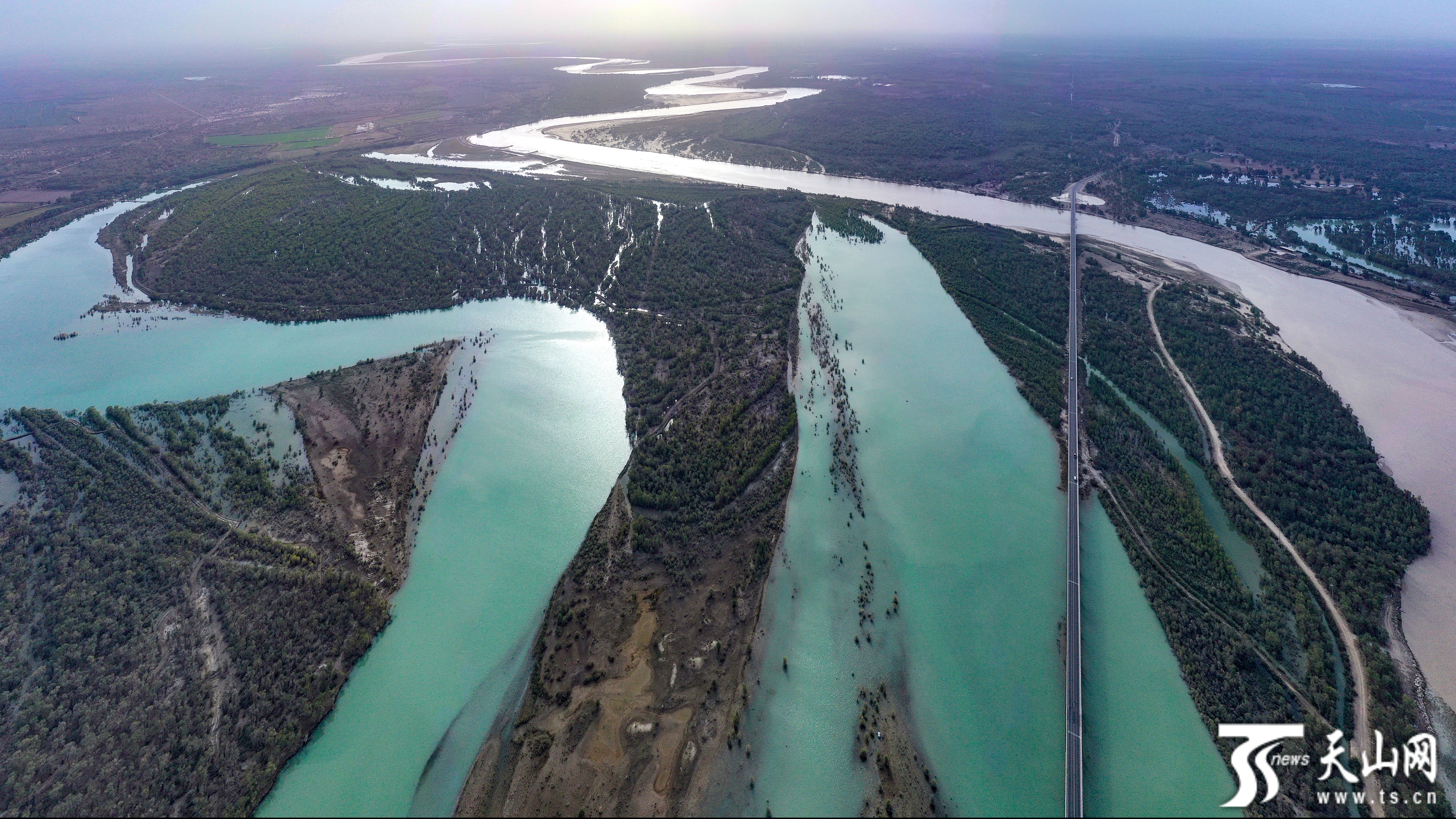 新疆大石峡水利枢纽工程启动下闸蓄水