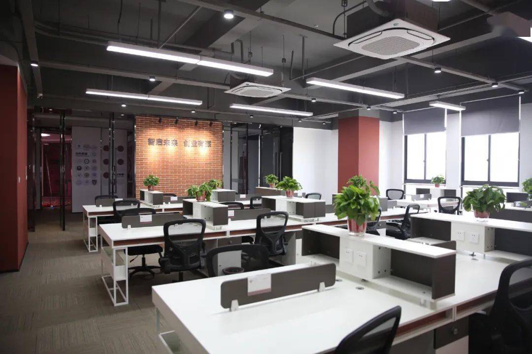 “星耀领航计划”走进知名量化私募鸣石基金 树立“科技赋能+守正发展”行业标杆