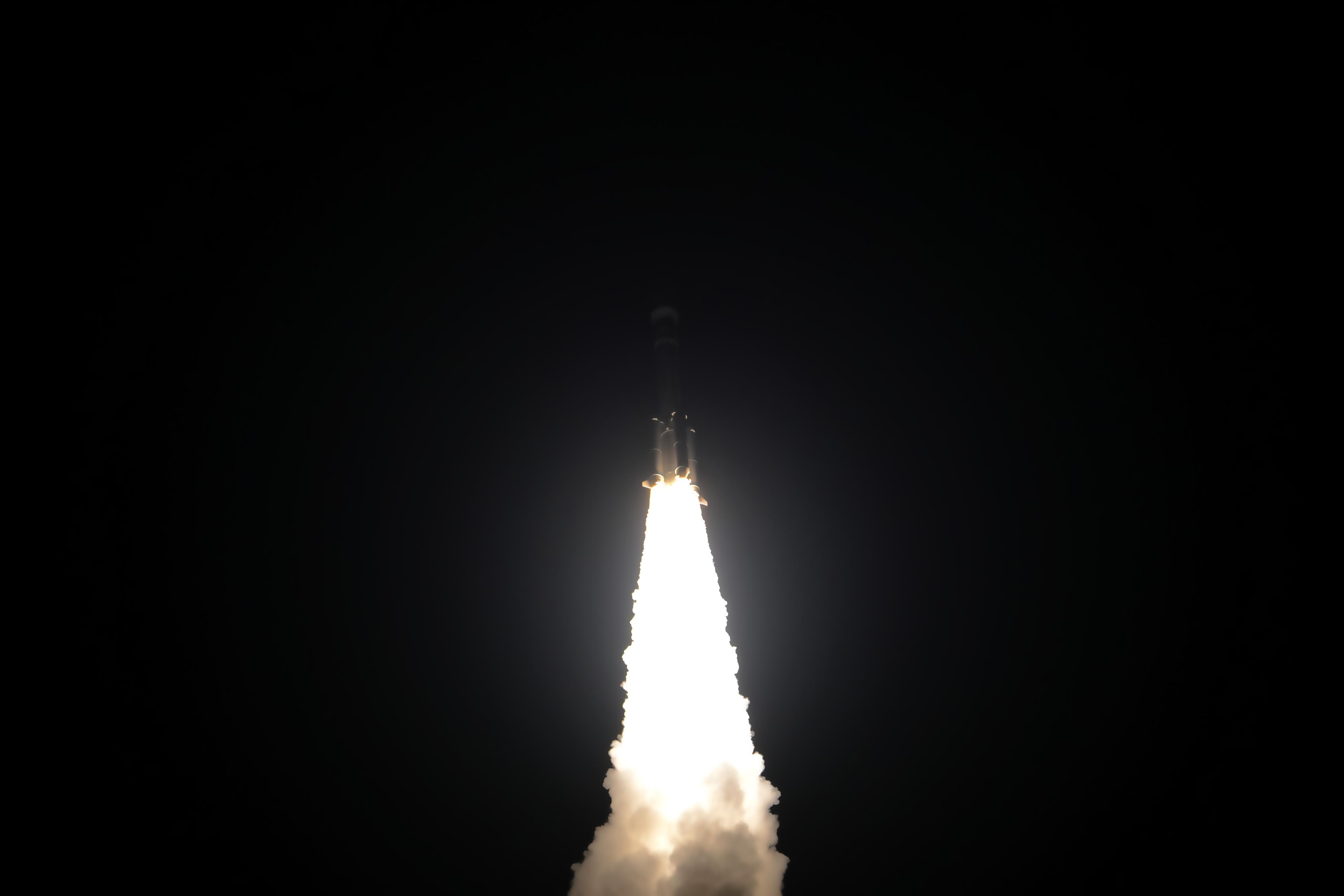 我国成功发射卫星互联网低轨11组卫星