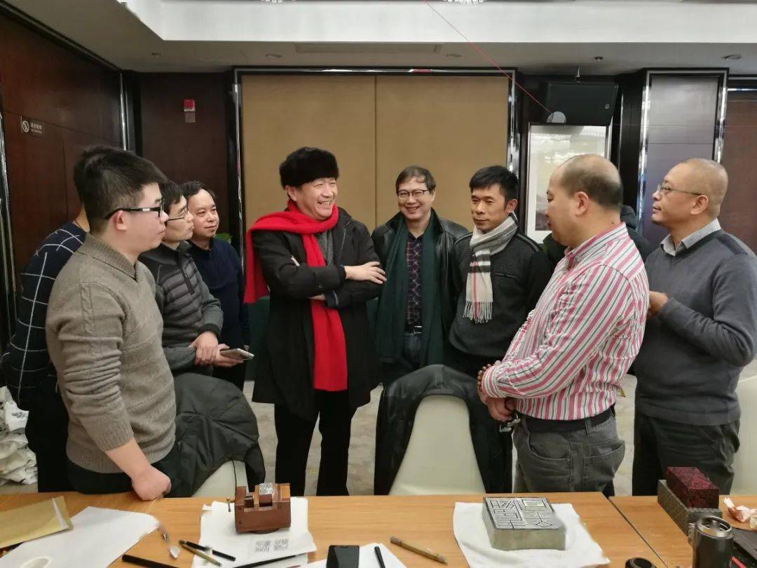 第二届四明保险论坛暨中国保险学会2025年学术年会在甬开幕