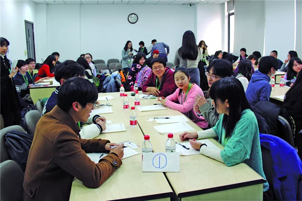 与汉学结伴，促进中外文明交流互鉴——习近平主席复信激励广大青年汉学家和国际中文教育工作者为推动构建人类命运共同体贡献智慧和力量