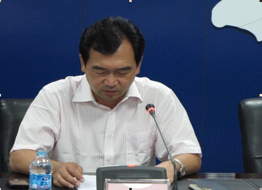 李强会见俄罗斯总统普京