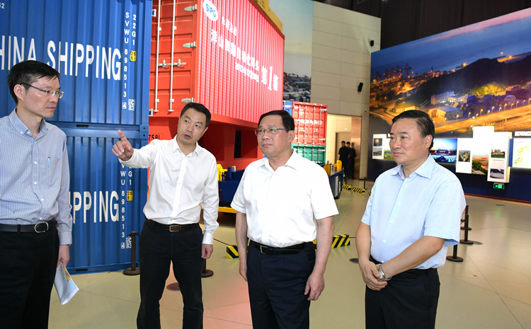 李强出席二十国集团领导人第二十次峰会第一阶段会议并发表讲话