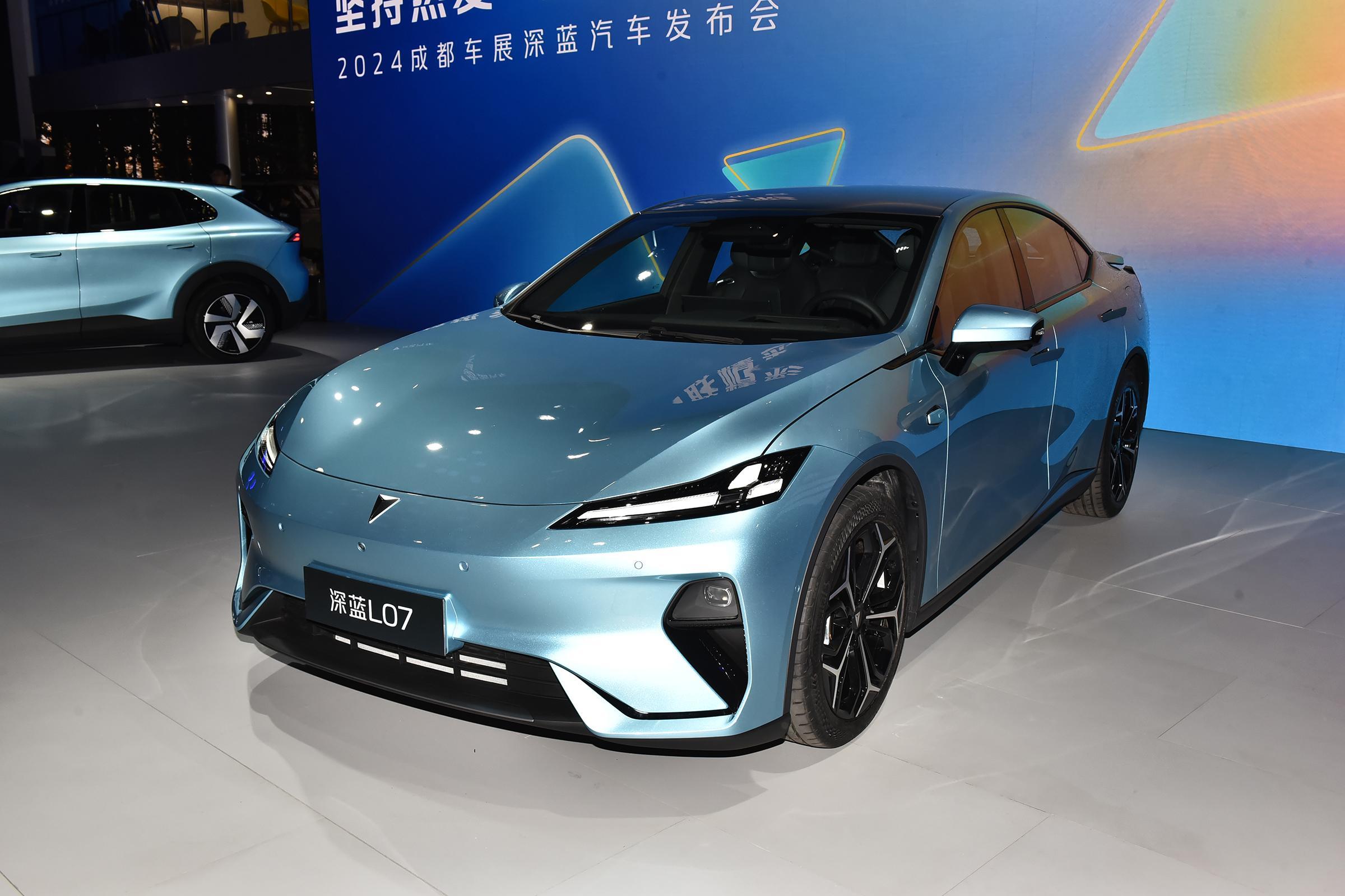 深蓝汽车邓承浩:已实现部分月份盈利 正进行新一轮融资