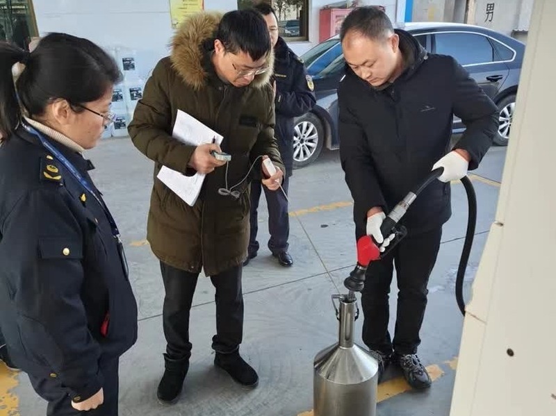 税务部门持续加大力度查处加油站涉税违法行为
