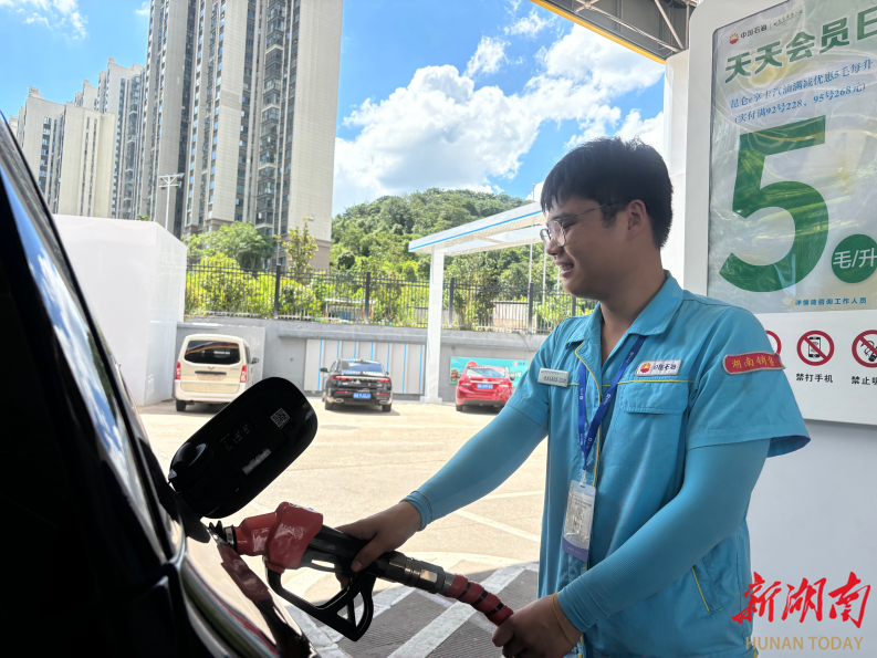 税务部门持续加大力度查处加油站涉税违法行为