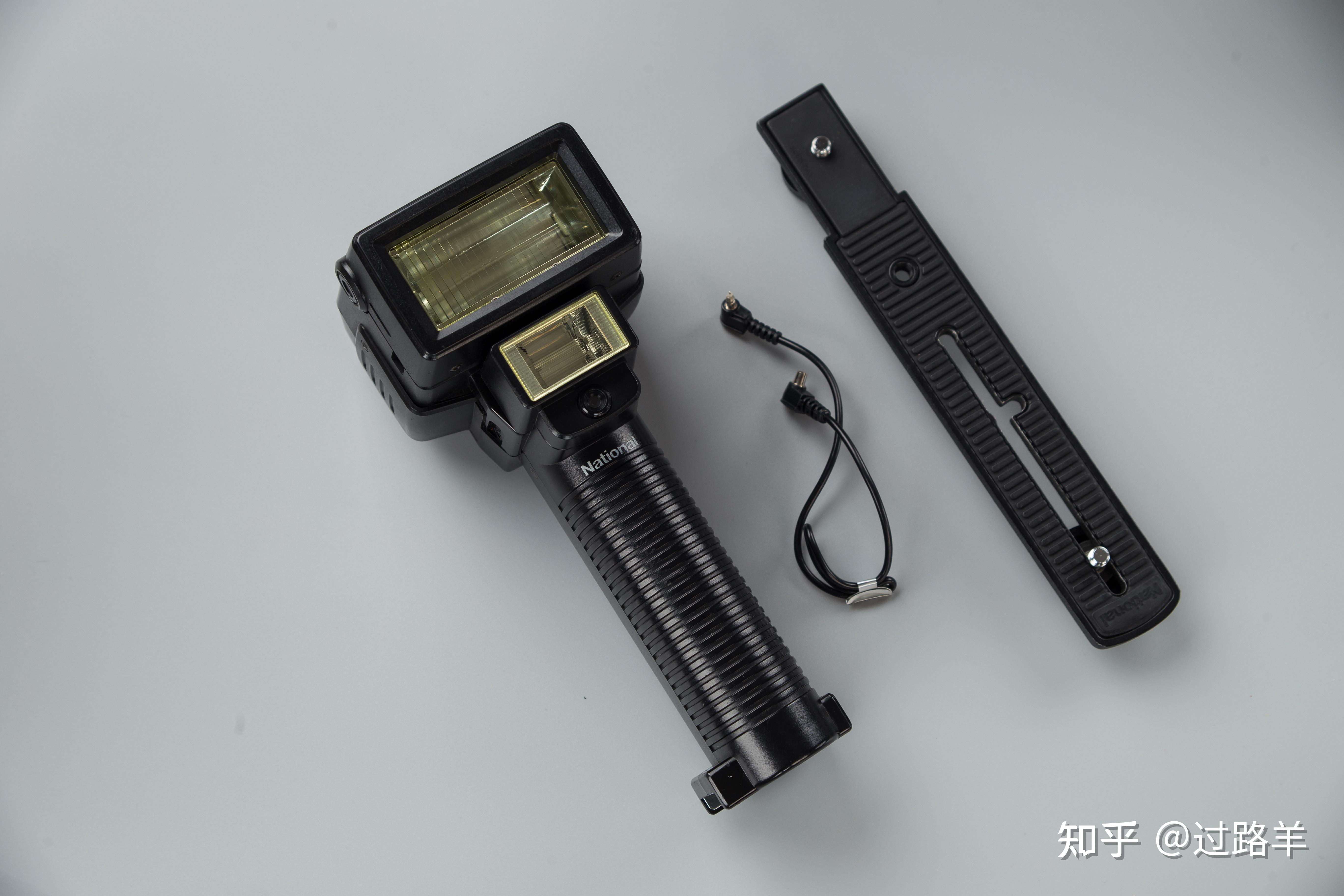 聚光灯下有阴影 “类工具基”直面流量大考