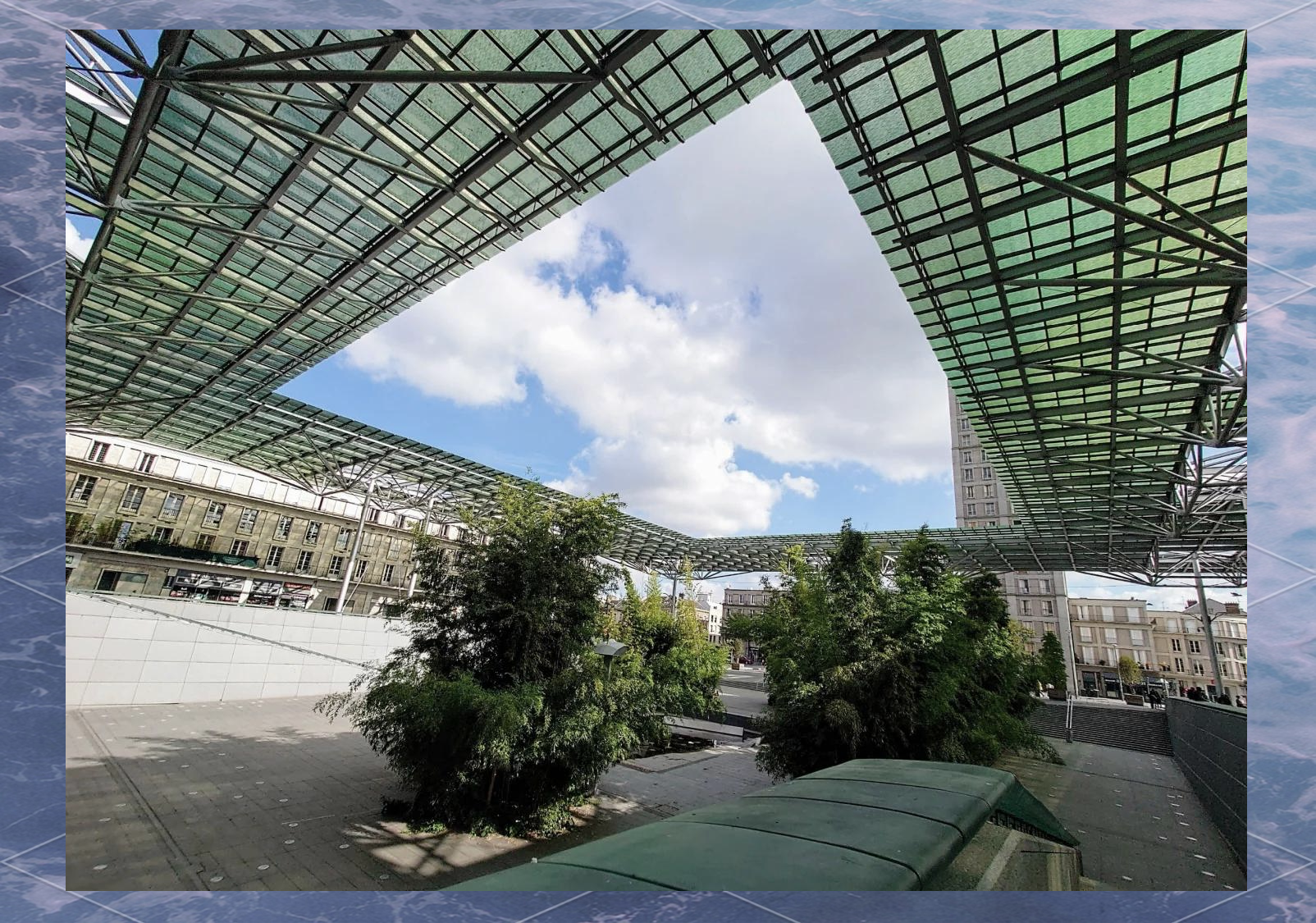 法国总统马克龙访问四川大学