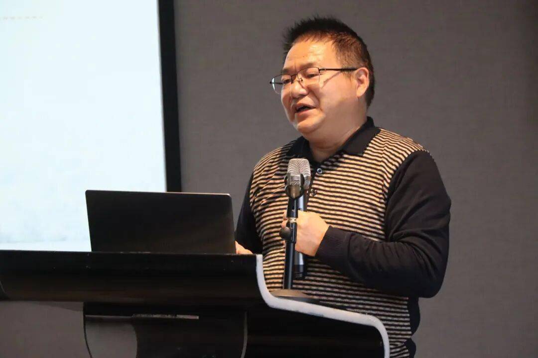 中信证券明明:苦练内功强根基 政策协同启新程