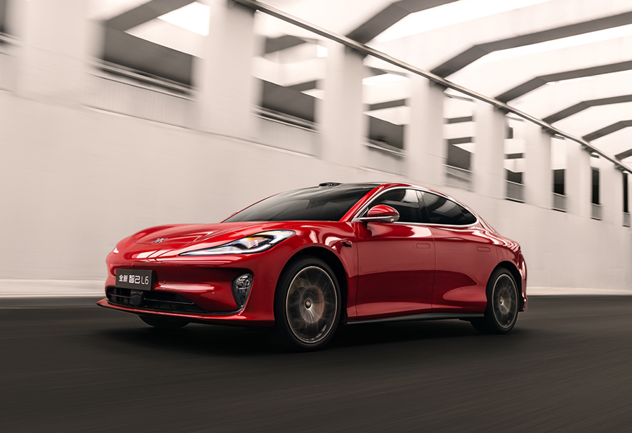 “变”“拓”“融”绘就汽车产业发展新图景