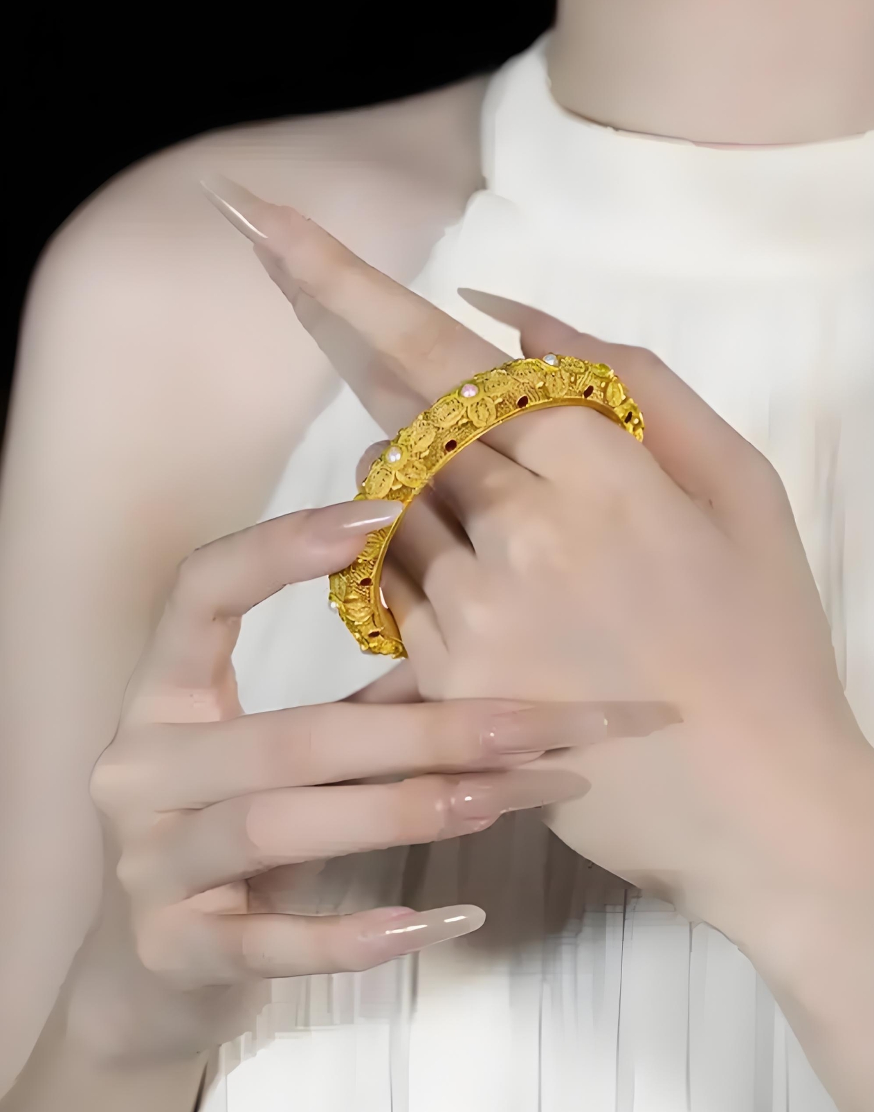 国际金价再创新高 年内涨幅超70%