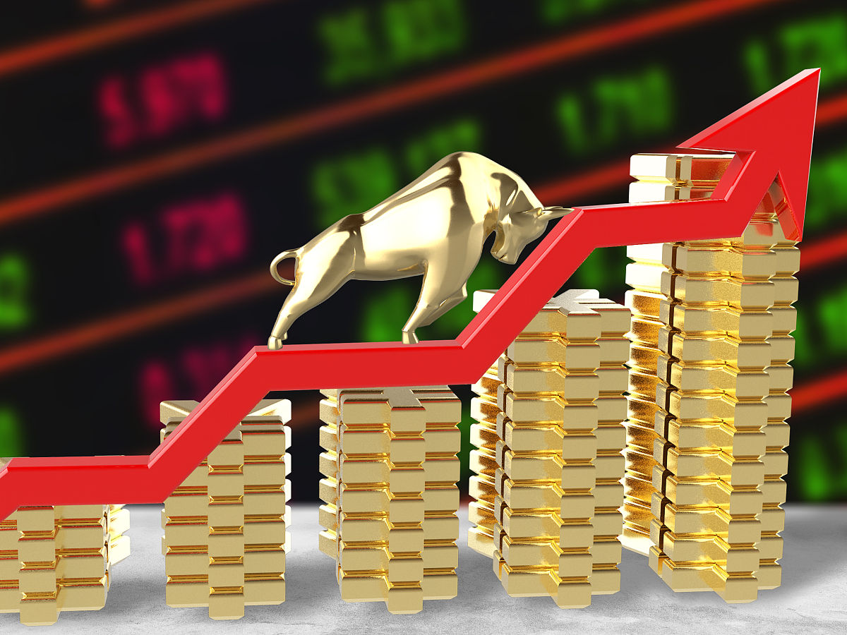 国际金价再创新高 年内涨幅超70%