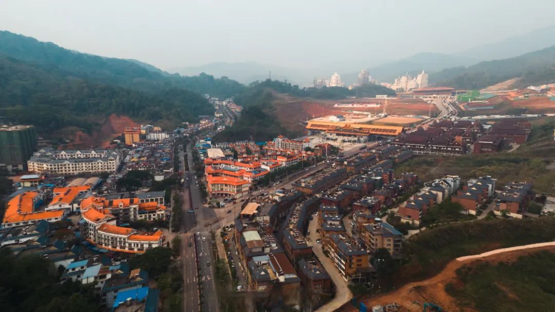 年终报道丨回眸“十四五”,这组海报见证大国底气与民生温度