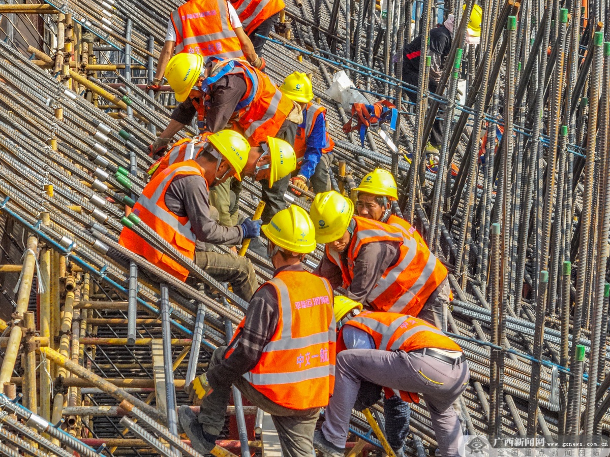 平陆运河建设忙