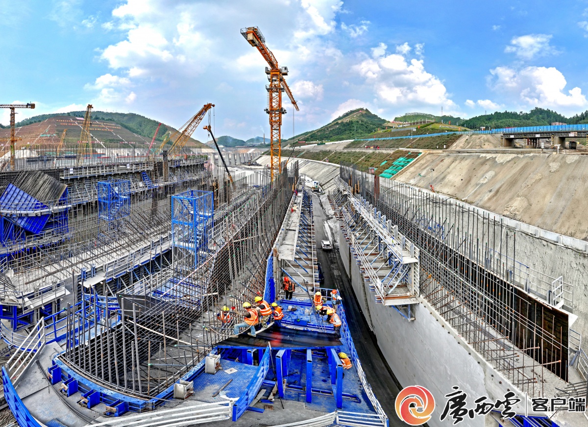 平陆运河建设忙