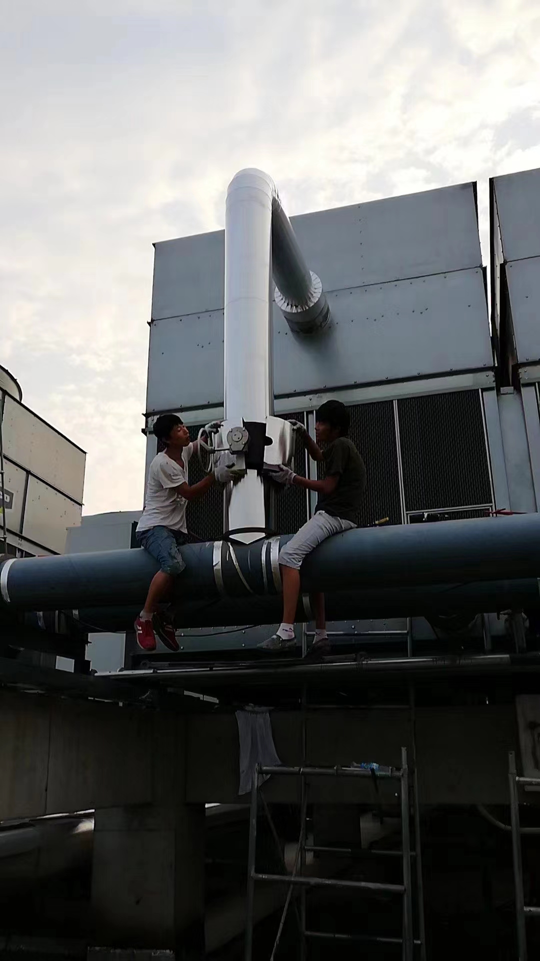 升级防寒保障！多地筑牢民生“保温墙”