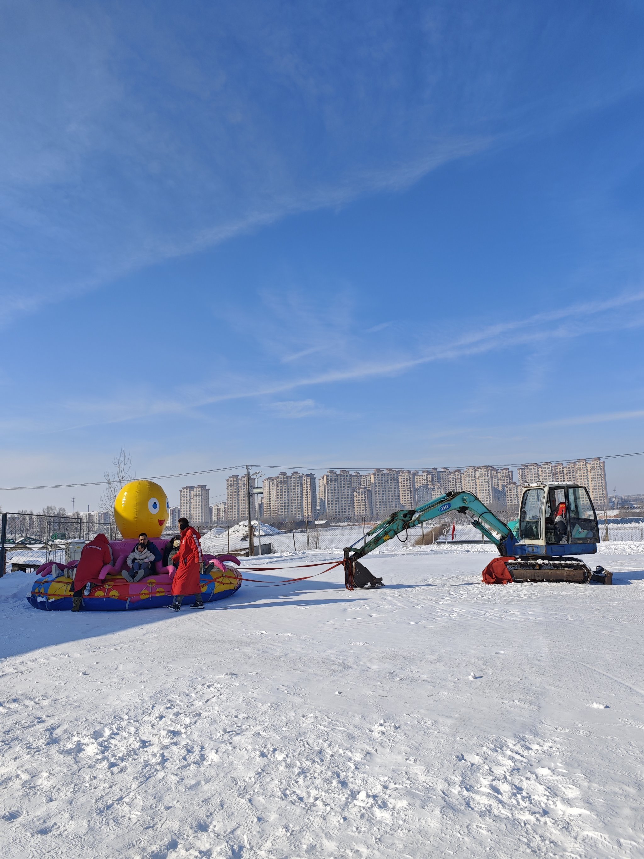 新场景 新活力 新玩法 冰雪消费助力冬日经济“热”起来