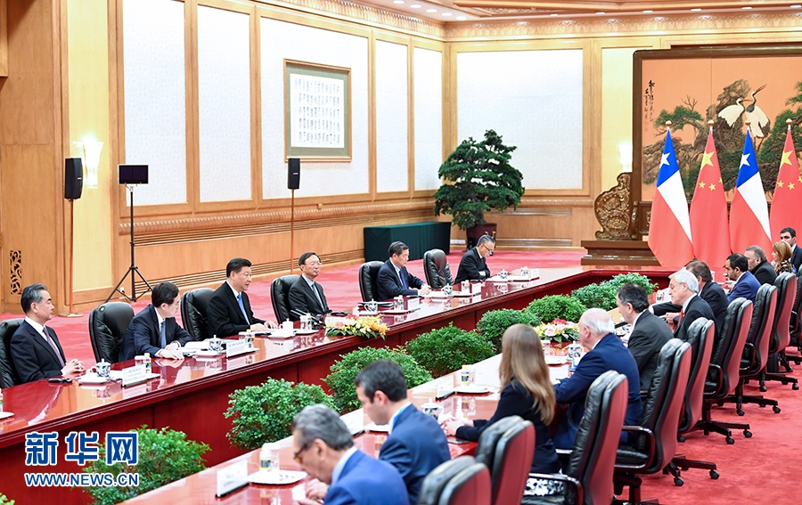 习近平同乌拉圭总统奥尔西举行会谈