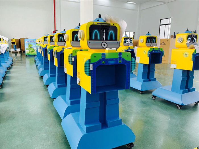 新春走基层丨进企业、进商场、进家庭——山东机器人应用一线见闻