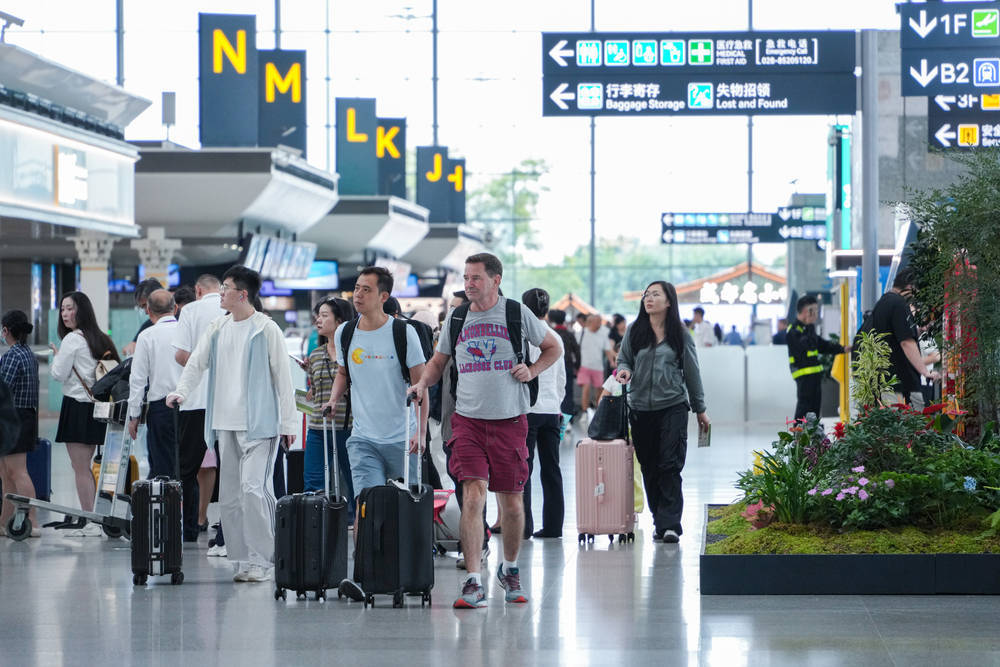 农历新年假期预计143万内地旅客访港