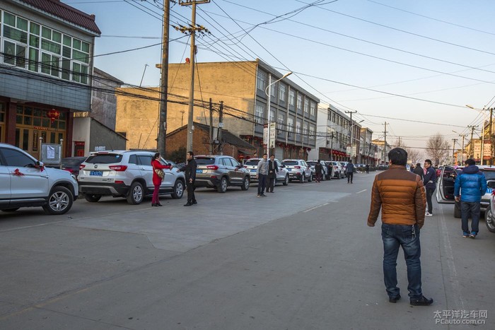 特写丨京城核心区危旧老楼极速焕新记