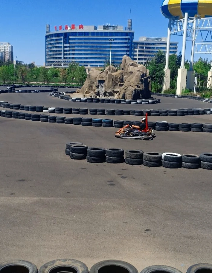 特写丨京城核心区危旧老楼极速焕新记