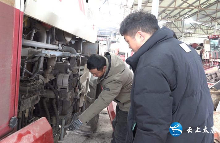新春走基层·一线直击丨人勤春来早 “雨水”润春耕