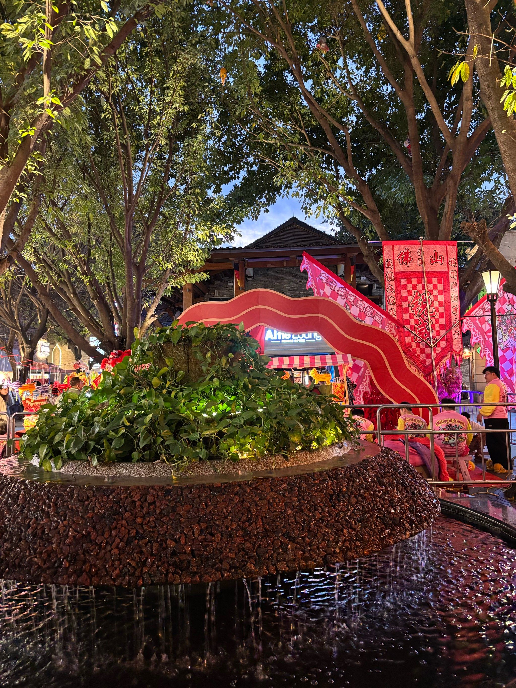 人文经济激活消费新动能丨天津老街区何以“破圈”成为消费热土？