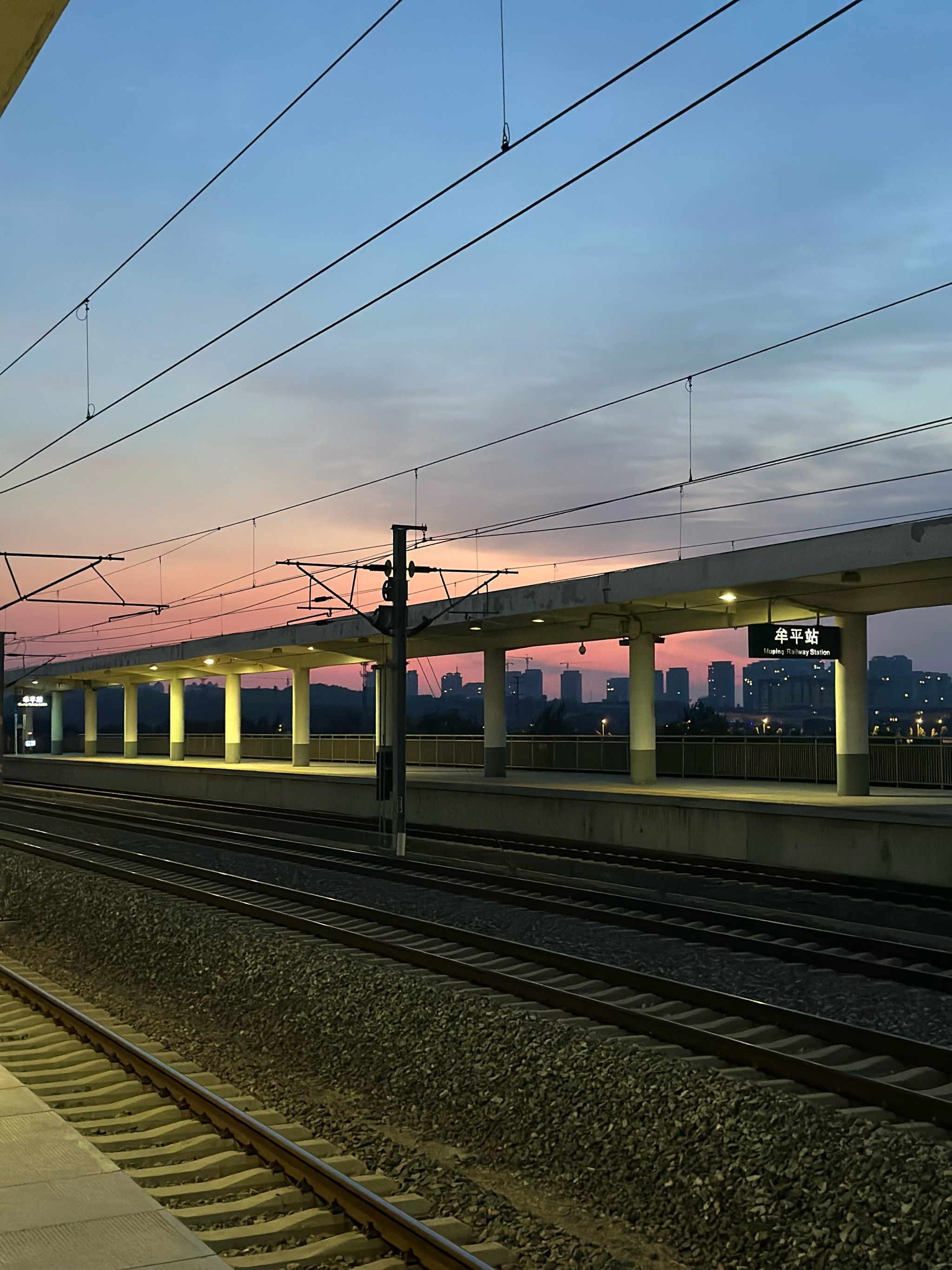 全国铁路迎来返程客流最高峰