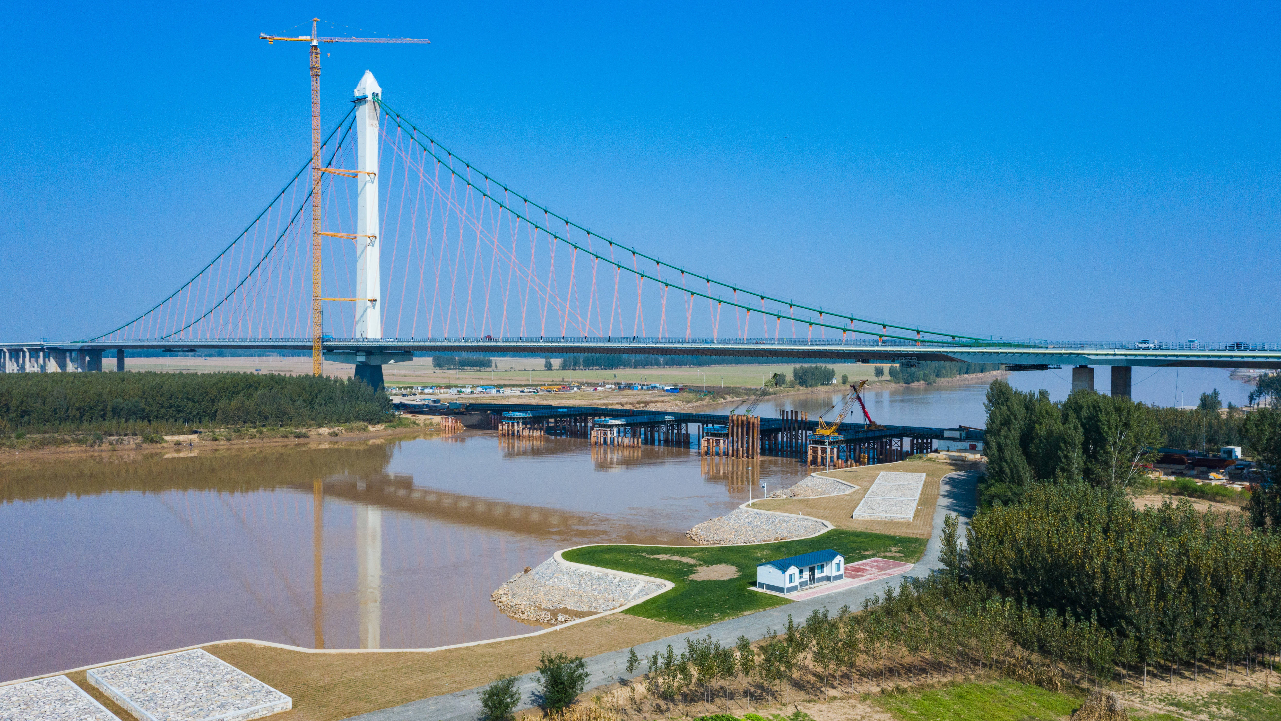 大年初六全国道路交通平稳有序