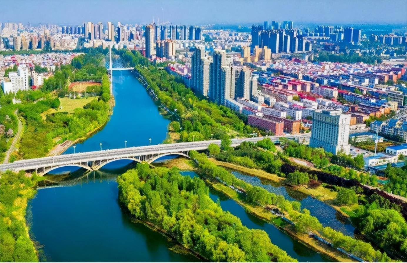 海外话中国·两会热词丨加快推动全面绿色转型