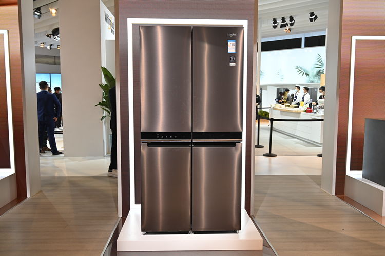 惠而浦亮相AWE2026 发布全新省级代理战略